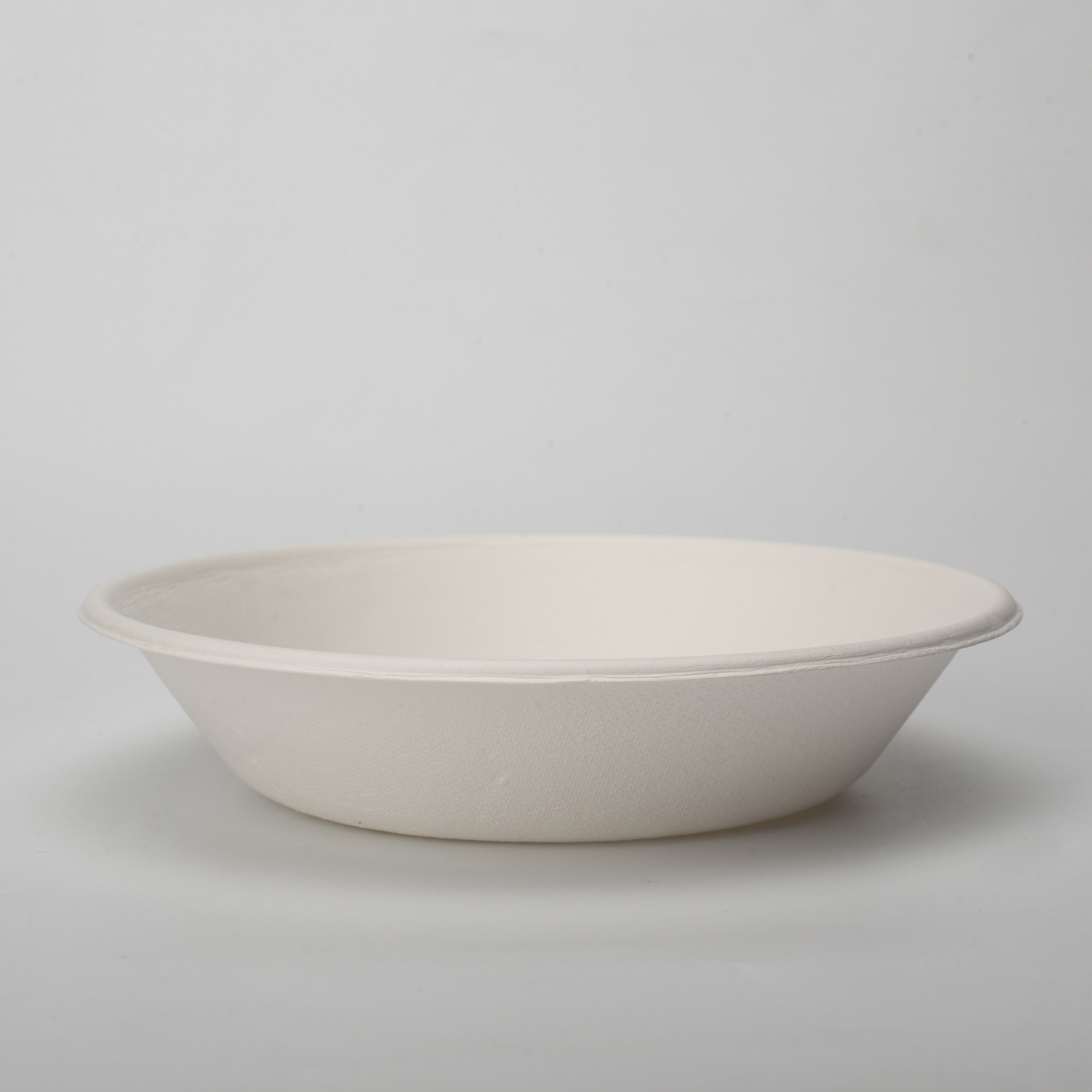  可生物降解一次性外卖甘蔗渣纸浆模制午餐碗 24 盎司（680 毫升）