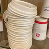 不含 PFAS 80mm 90mm 可堆肥甘蔗渣纸浆模压咖啡杯盖