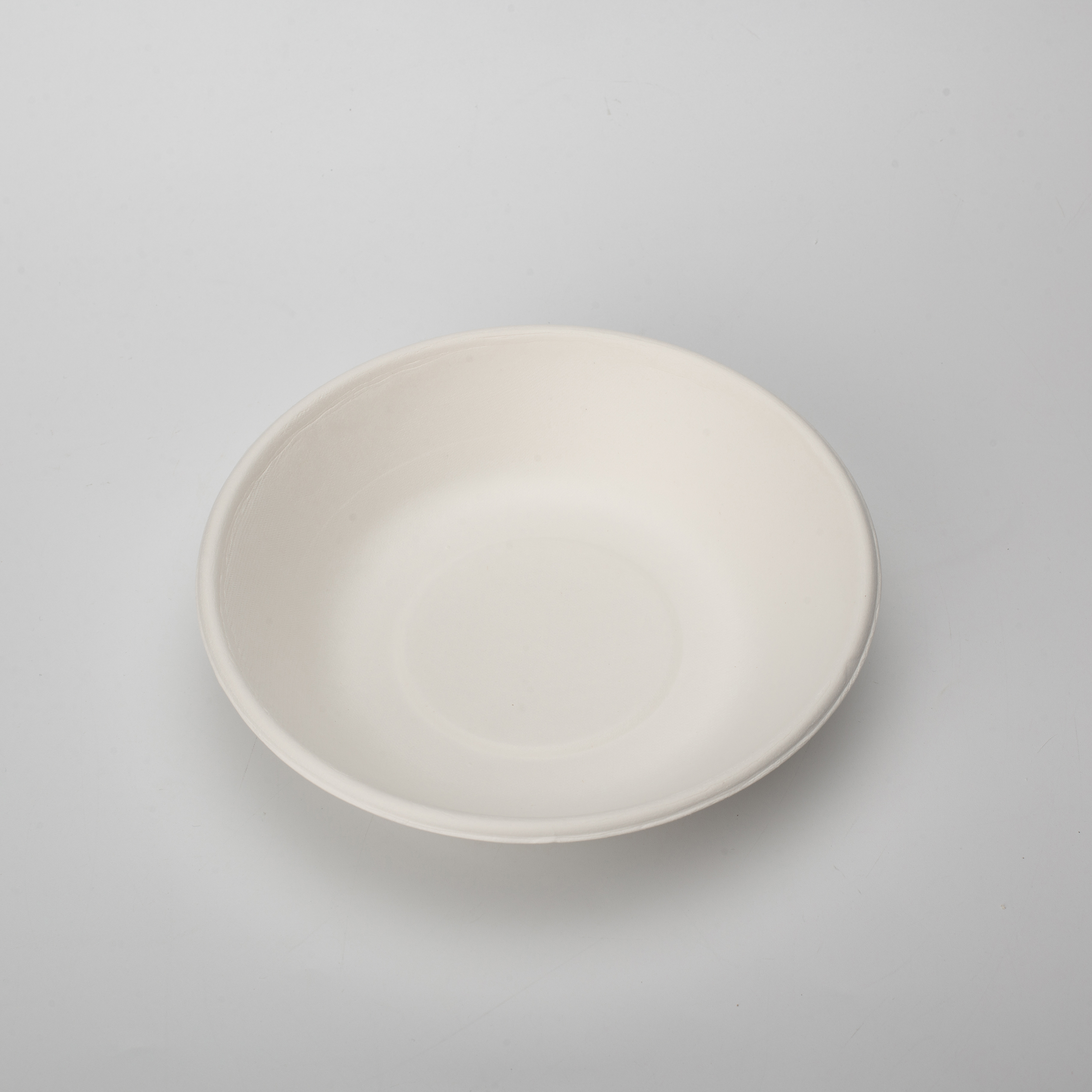  可生物降解一次性外卖甘蔗渣纸浆模制午餐碗 24 盎司（680 毫升）